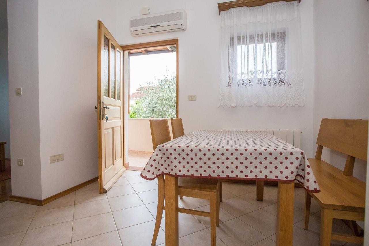 Apartments Staver ポレッチ エクステリア 写真